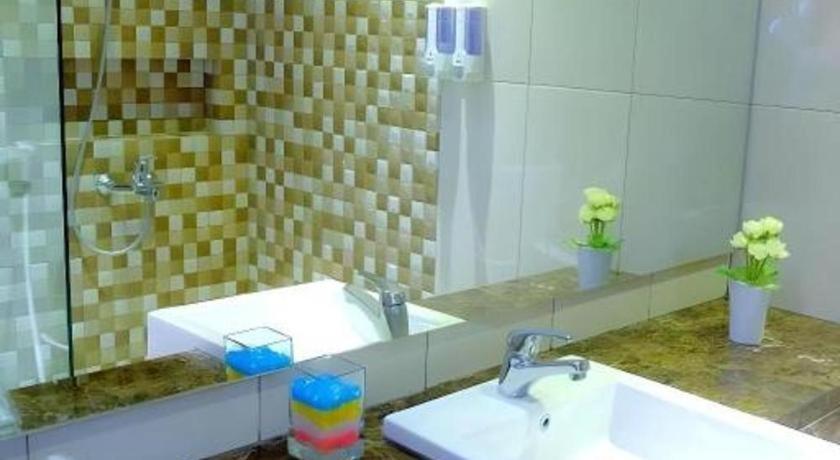 فندق لوتس سوبانج المظهر الخارجي الصورة